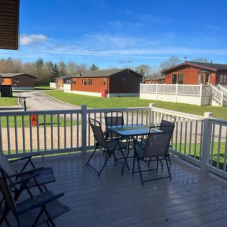 Tulip With Hot Tub Feriehus Malton